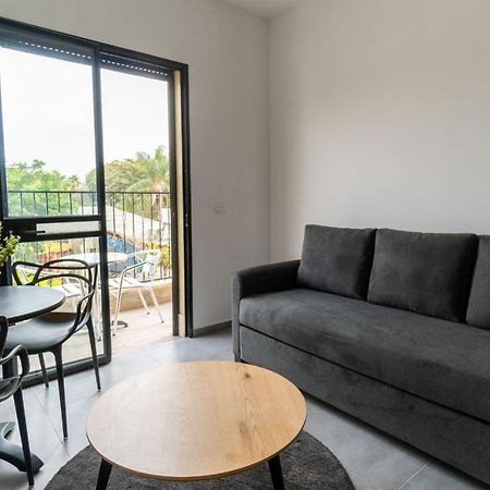 Aparthotel Nahal Oz 33 à Bat Yam Extérieur photo