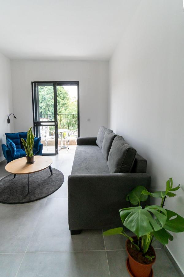 Aparthotel Nahal Oz 33 à Bat Yam Extérieur photo