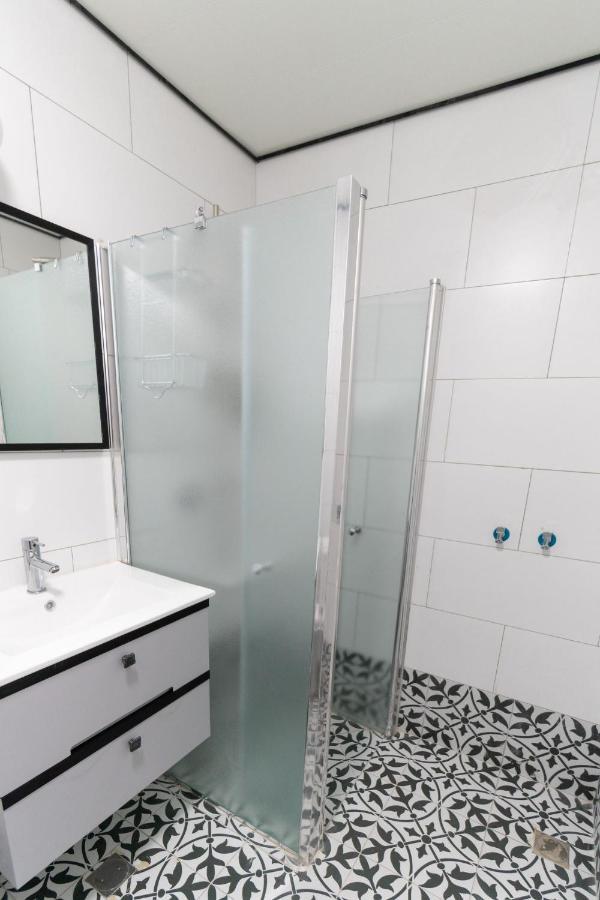 Aparthotel Nahal Oz 33 à Bat Yam Extérieur photo