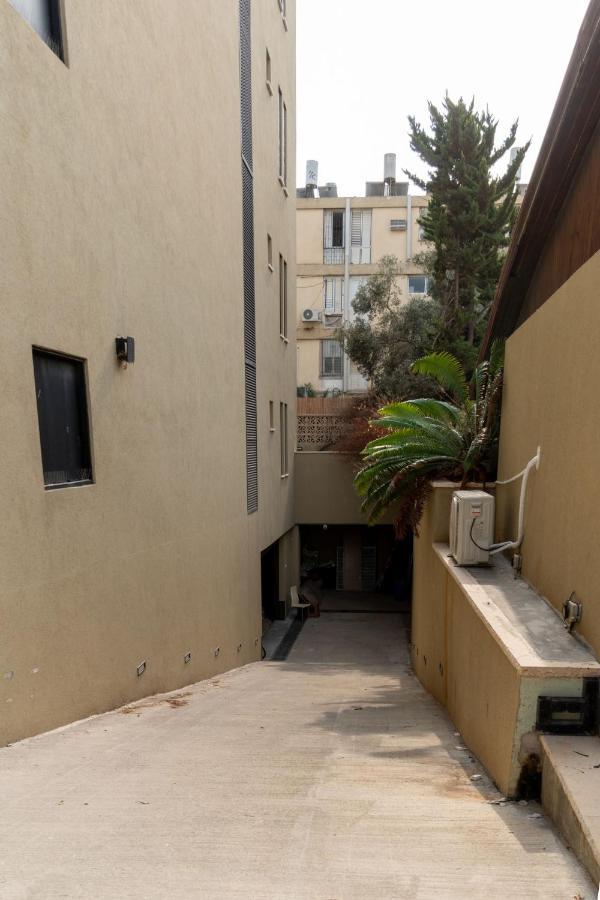Aparthotel Nahal Oz 33 à Bat Yam Extérieur photo
